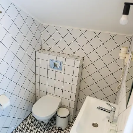 Van Villa