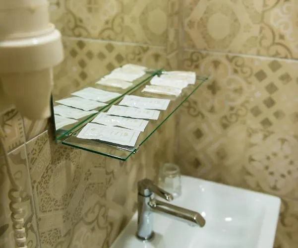 Van فيلة كلابيدا